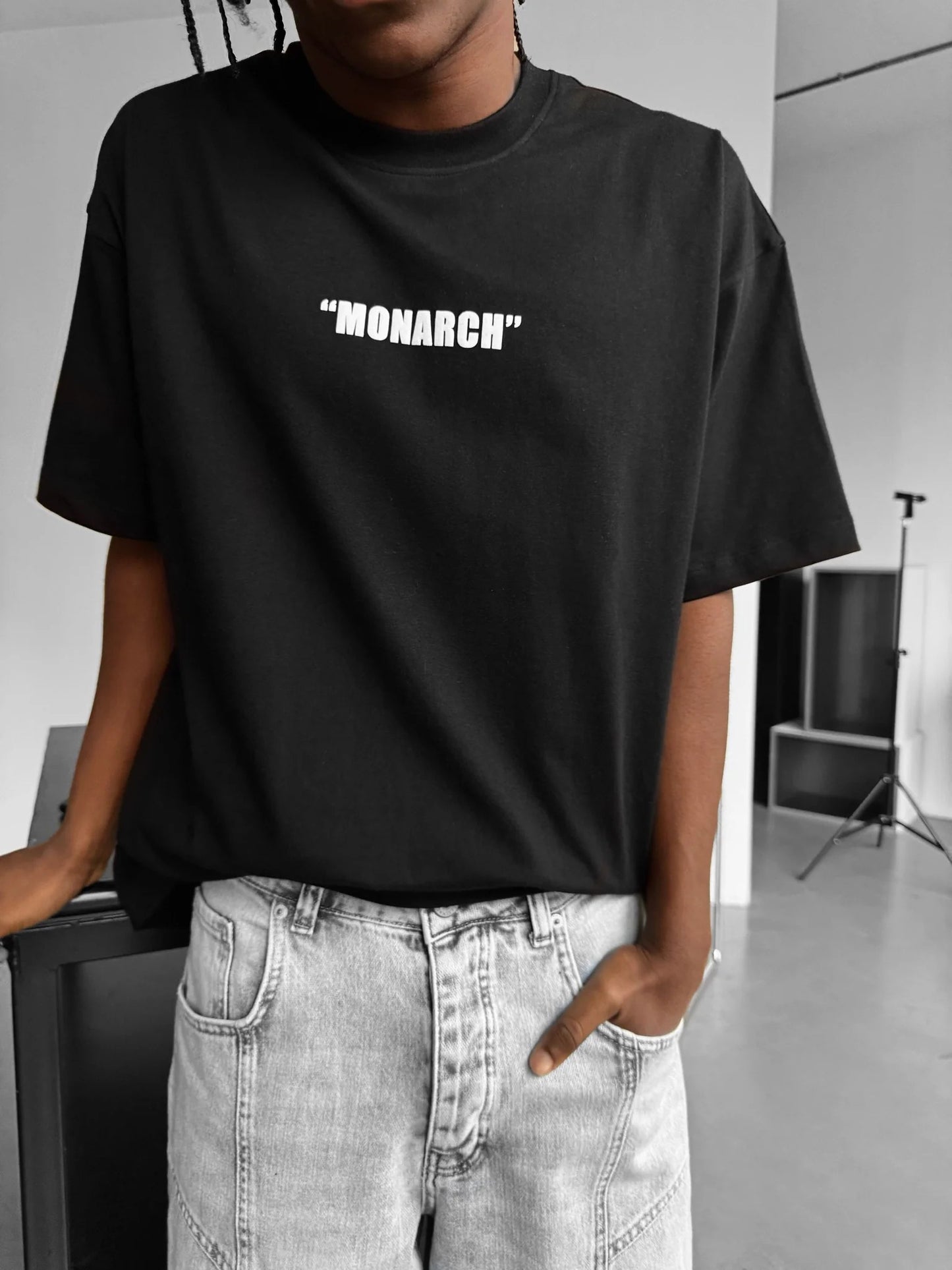 MONARCH BLACK OVERSIZED T-SHIRT - BLACK